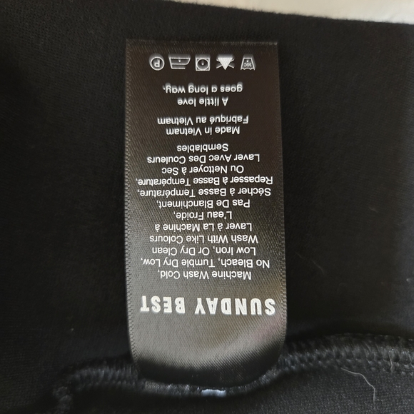 Sunday Best Medium BNWOT Black Mini Asymetrical Wrap Hem Cute Skirt Aritzia - Picture 5 of 9